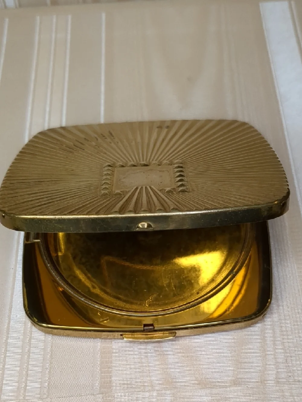 Vintage 1940s Compact Max Factor Hollywood USA Art Deco MCM